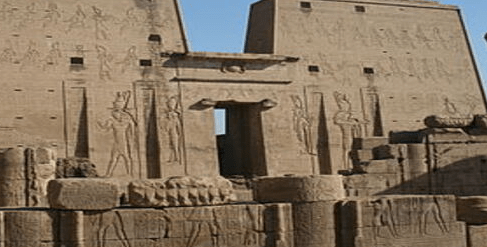 العوامل المؤثرة في العمارة المصرية القديمة
